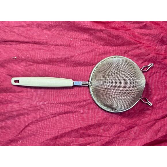 Vintage Flour Sifter w/White & Green Handle Retro Mid Century - Picture 6 of 6